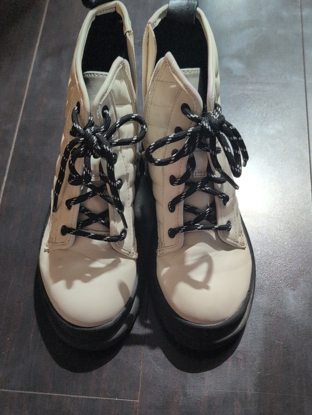 wonder nation White Kids Lace-Up Boots with Black Soles and Black Laces